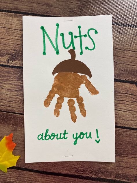 Handprint Art Infants, Thanks Giving Art Projects, Handprint Fall Art, Fall Themed Art For Toddlers, Apple Handprint Art, Thanksgiving Art For Babies, Fall Crafts Handprints, Brown Crafts For Toddlers, August Handprint Crafts