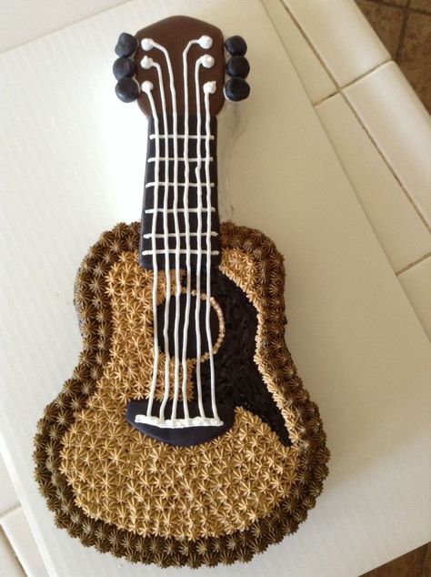 11th Birthday Cake, Guitar Birthday Cakes, Cake Music, Guitar Birthday, Pull Apart Cupcake Cake, Guitar Cake, Tiered Cakes Birthday, Cake Decorating Icing, Cupcakes Ideas