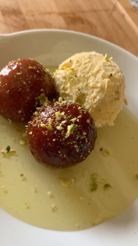 Avira’s Kitchen on Instagram: “Stuffed Pistachios Dates nuts Gulab Jamun.! #gulabjamun #stuffedjamuns #sweet #indiansweets #jamunrecipes #instafood #sweetlover…” Gulab Jamun Aesthetic, Indian Sweets Aesthetic, Gulab Jamun Snap, Sweets Snap, Sweet Snap, Trending Summer Nails, Gulab Jamun Recipe, Gulab Jamun, Food Critic