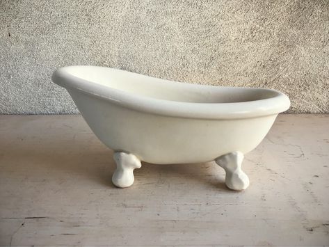 Air Dry Clay Bathtub, Clay Furniture, Pottery Cute, Clay Soap Holder, Clay Bathtub, Air Dry Clay Soap Dish, Clay Bathtub Jewelry Holder, Miniature Clay Art, Dry Clay Art