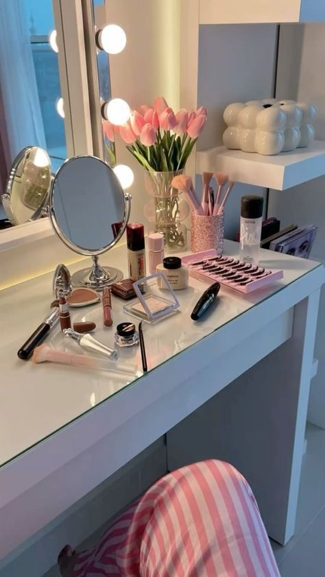 Flowers On Vanity, Makeup Aesthetic Vanity, Clean Girl Vanity Aesthetic, Ikea Makeup Vanity Ideas, Rich Vanity, Ikea Vanity Ideas, Makeup Vanity Ikea, Shein Room Decor, Cute Girly Room