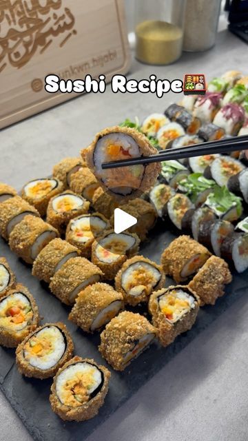 Fried Sushi Recipes, Deep Fried Sushi, Sushi Rolls Recipe, Fried Sushi, Seafood Meals, Sushi Roll Recipes, Sushi Recipe, Tuna Sushi, Salt Wash