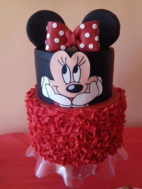 Minnie mouse cake - cake by Ellie's sweets Minnie Mouse Chocolate Cake, Mike Mouse Cake, Birthday Cake Minimouse, Minnie Cake Ideas, Mini Mouse Birthday Cake, Minnie Mouse Stickers, Mickey And Minnie Cake, Baby Girl Birthday Cake, Minnie Mouse Birthday Party Decorations