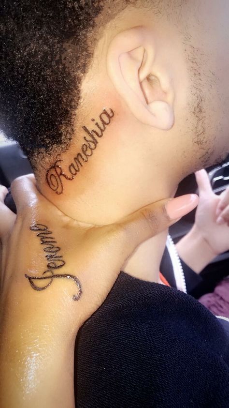 Pinterest @teethegeneral Couples Name Tattoos Ideas, Boyfriend Tattoos For Women, Girlfriend Name Tattoo, Boyfriend Name Tattoos For Women, Boyfriends Name Tattoo Ideas, Boyfriend Tattoo Ideas Names, Boyfriend Tattoo Ideas, Name Tattoos On Neck, Couple Name Tattoos