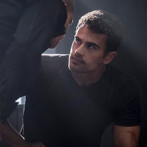 Theo James Shirtless, Thoe James, James Theo, Divergent Theo James, Divergent Four, The Movie Theater, Divergent Movie, Theodore James, Tobias Eaton