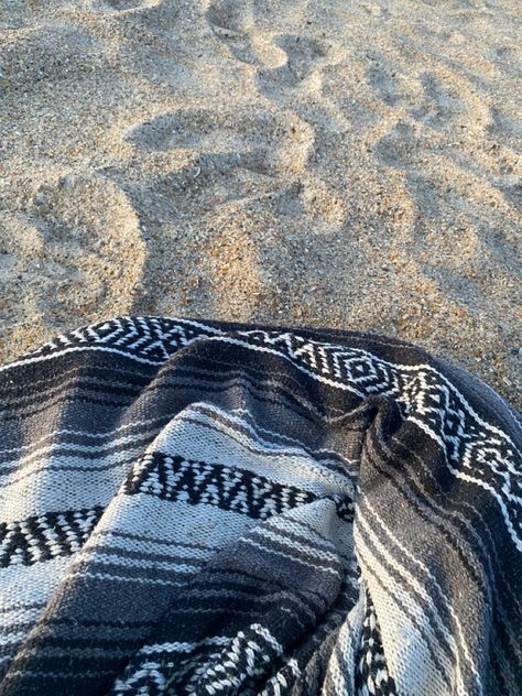 Beach Blanket Aesthetic, Beach Towel Aesthetic Pool, Waterproof Beach Blanket, Beach Blankets, Beach Towel Blanket, Free Beach, Car Ride, Beach Blanket, Beach Aesthetic