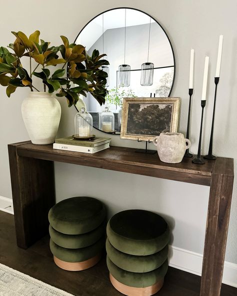 Entry Table With Picture Frames, Console Table Round Mirror, Entryway Table Key Bowl, Entrance Table Styling, Entrance Hall Table Ideas, Mirror Over Entry Table, Console Styling Entryway, Front Door Console Table Decor, Styling Entry Table