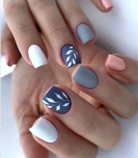 Gel Nails Small Design, Gel Nails Ideas Short 2023, Simple Nail Ideas 2023, Summer Nail Art Simple, Pastel Nails With Design, Short Dip Nail Ideas, Short Gel Nail Designs Classy Simple, Pastel Green Nails Design, Trendy Nails Ideas 2023