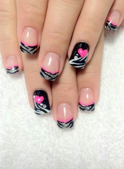 F Nail Designs From The Early 2000s, French 2000s Style Nails, 2000s Curved Nails, Mcbling Makeup, Pink Early 2000s Nails, Short Nail Inspo, Zebra Print Nails 2000s, Pink Black Nails, Patriotic Nails Design