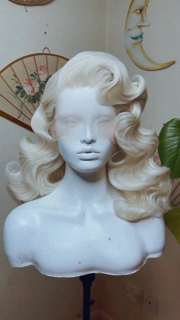 Sarah Necia on Instagram: "Blonde hollywood fun! Leave a 💘 if you love!!! Email with enquiries #hair#hairstylist#wig#wigs#wigstyling#wigstylist#blonde#blondehair#blondewig#waves#brushout#hollywood#oldhollywood#sculptedwaves#hairgoals" Rococo Hair, Hairstyles Fancy, 2023 Blonde, Hair Piercing, High Fashion Hair, Drag Wigs, Hair Colorful, 1950s Hairstyles, Hollywood Hair