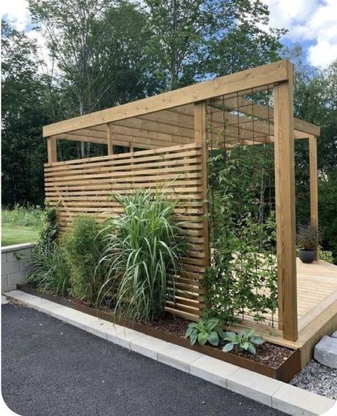 Small Garden Shed, Garden Privacy Screen, Garden Privacy, Back Garden Design, Backyard Privacy, Entrance Interior, Garden Area, Small Hallway, Outdoor Gardens Design