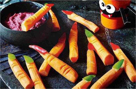 Carrot Fingers Recipe | Halloween Party Food Ideas | Tesco Real Food Carrot Snacks, Halloween Themed Snacks, Snacks Diy, Themed Snacks, Halloween Food Ideas, Kids Halloween Food, Halloween Lunch, 3 Ingredient Cookies, Vegan Halloween