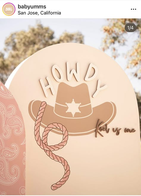 Paisley Cake Design, Rodeo Theme Decorations, First Rodeo Party Decor, Rodeo Kids Party, Girl First Rodeo Birthday, Cowgirl Backdrop, Cowgirl Birthday Cakes, Country Birthday Party, 1st Rodeo