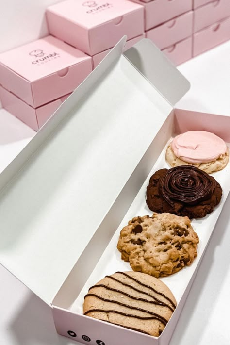 Cookie Packing Ideas Packaging Design, Box Bakery Packaging Ideas, Cookie Business Packaging Ideas, Cookies Boxes Packaging, Cookie Box Ideas Packaging, Baking Packaging Ideas, Cookies Aesthetic Packaging, Pastry Packaging Ideas, Cookie Business Packaging