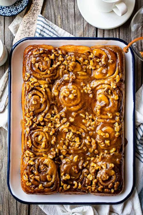 Overnight Sticky Buns, Pecan Rolls Recipe, Homemade Sticky Buns, Sticky Buns Recipe, Easy Sticky Buns, Caramel Sticky Buns, Pecan Cinnamon Rolls, Cinnamon Bun Recipe, Sticky Buns Recipes