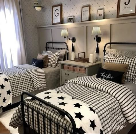 Twin Beds Guest Room, Dream Home Office, Boys Shared Bedroom, Boys Bedroom Makeover, Big Boy Bedrooms, Two Twin Beds, Boy Bedroom Design, Casa Vintage, Twin Beds