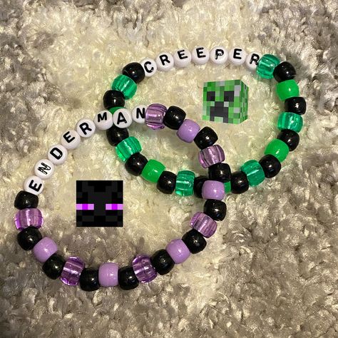 Kandi Minecraft, Bracelet To Make, Bracelet Patterns Kandi, Kandi Bracelets Ideas Singles, Double Kandi Bracelet, Kandi Bracelets Matching, Minecraft Bracelet, Couple Kandi Bracelets, Matching Kandi Bracelet Ideas