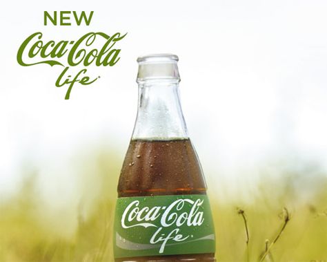 coke Drink Photography Ideas, Coca Cola Life, Advertising Archives, Coca Cola Ad, Always Coca Cola, World Of Coca Cola, Coca Cola Bottles, Coca Cola Can, Drinks Brands