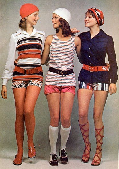 short shorts! big belts, stripes, tall gladiator sandals, flowy sleeves, knee high socks 1970s 60s Fashion Women, 1970 Fashion, 1970s Women, Bad Fashion, Casual Attire For Women, Fashion 1970s, 60s 70s Fashion, Mode Hippie, Fashion 70s