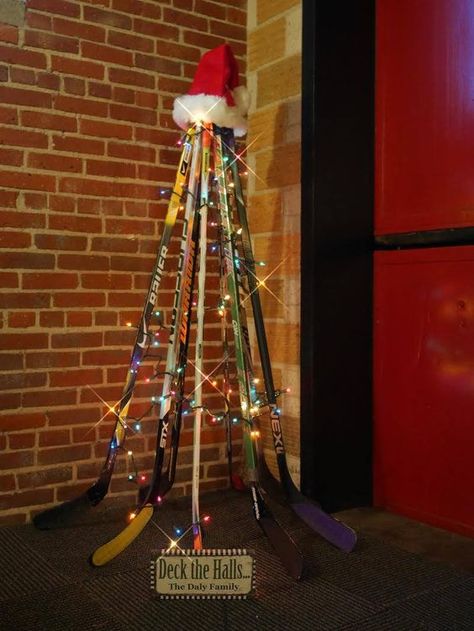 Hockey Stick Furniture, Hockey Stick Crafts, Hockey Family, Hockey Diy, Hockey Crafts, Hockey Christmas, Hockey Decor, Hockey Room, Stick Christmas Tree