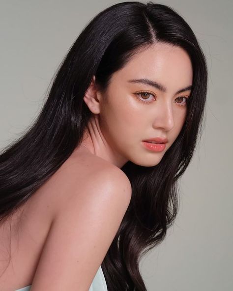 Mai Davika, Davika Hoorne, Ethereal Makeup, Artistry Makeup, Aesthetic Hair, Woman Face, Celebrity Style, Beauty Makeup, Most Beautiful