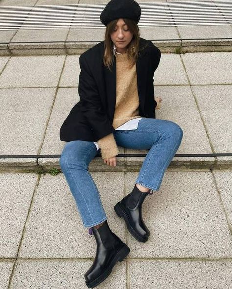 White Chelsea Boots Outfit Women, How To Style Chelsea Boots Women, How To Wear Chelsea Boots Women, Black Chelsea Boots Outfit Women, Black Chunky Boots Outfit, Styling Chelsea Boots Women, Outfit Women 2023, White Chelsea Boots Outfit, Chelsea Boots Outfit Women