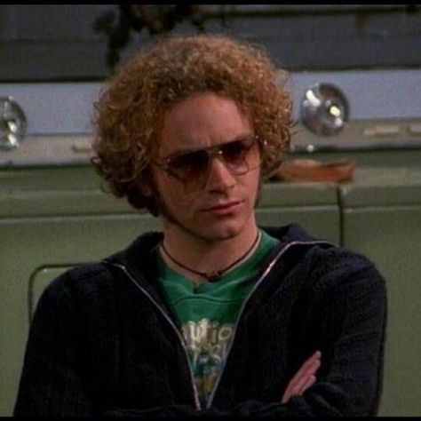 Hyde That 70s Show, Steven Hyde, 70 Show, 70s Show, Nick Miller, 70s Aesthetic, Leo Men, That 70s Show, Guys And Girls