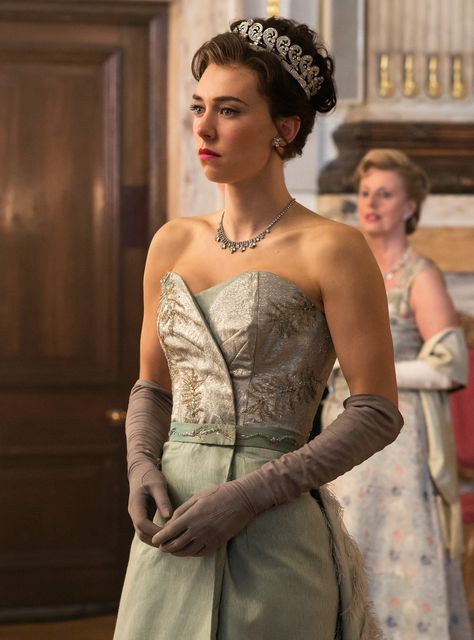 Vanessa Kirby The Crown, Prinses Margaret, Crown Tv, Princesa Margaret, Crown Fashion, Crown Netflix, The Crown Series, Film Costumes, Vanessa Kirby