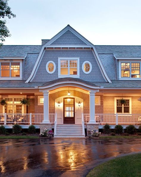 Dream Home coastal farmhouse. COME TOUR MORE Nantucket Style Chic & Summer Vibes! #nantucket #interiordesign #designinspiration #summerliving #coastalstyle Nantucket Style Homes Exterior, Nantucket Exterior, Nantucket Style Homes, Nantucket Cottage, Nantucket Home, Farmhouse Exterior Design, Nantucket Style, Gambrel Roof, Shingle Style Homes