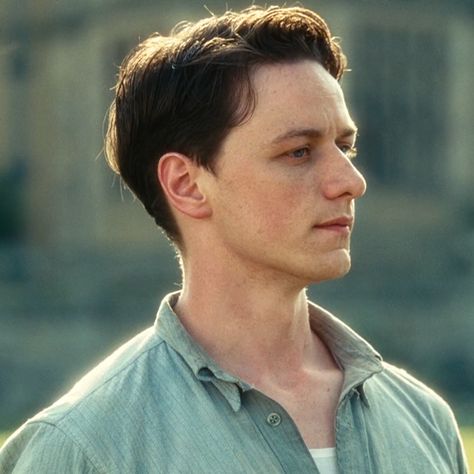 James McAvoy - Robbie Turner Robbie Turner Atonement, James Mcavoy Atonement, Robbie Turner, Atonement Movie, Hp Fancast, Pathetic Man, Child Of Divorce, 30 Days Challenge, Time Turner