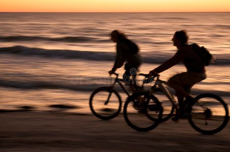 Honeymoon Island Florida, Couple Cycling, Cycle Aesthetic, Dreamy Illustration, Bike Couple, Honeymoon Island, Couple Running, Beach Couple, Illustration Ideas