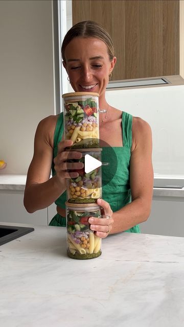 Whats For Lunch, Salad In A Jar, Healthy Food Options, Work Lunch, Fun Baking Recipes, Easy Meal Prep, Healthy Tips, Healthy Lunch, Easy Healthy Recipes