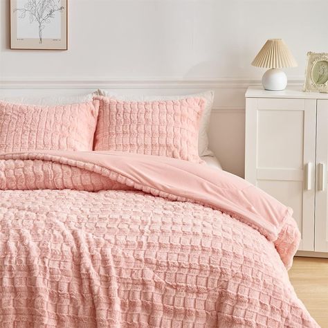 Pink bedset perfect for home bedroom or back to school college dorm. Soft, pink, multi-piece set. Bedroom design inspiration. Amazon find Fuzzy Bedding, Plush Comforter, Fur Comforter, Fluffy Comforter, Bedroom Design Inspiration, Fluffy Bedding, Bedding Comforter, Rectangle Design, Rectangle Pattern