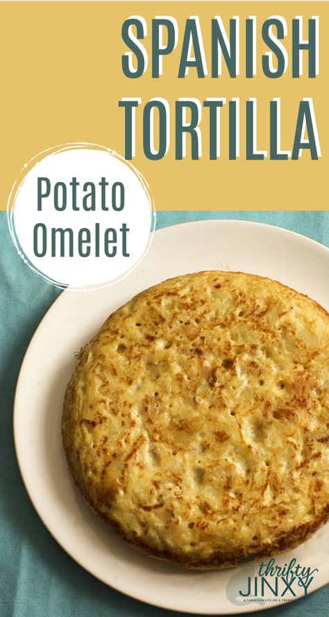 Spanish Potato Omelet, Spanish Tortilla Recipe, Simple Healthy Breakfast, Potato Omelette, Egg Tortilla, Spanish Potatoes, Eggs Potatoes, Spanish Tortilla, Argentina Food