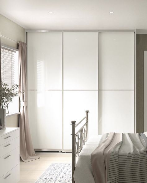 White Sliding Wardrobe Design, Grey Sliding Wardrobe Bedroom, Sliding Door Waredrobe, White Wood Sliding Wardrobe, White Sliding Door Wardrobe, Sliding Wardrobe Designs, Sliding Door Wardrobe White, Sliding Wardrobes, White Victorian