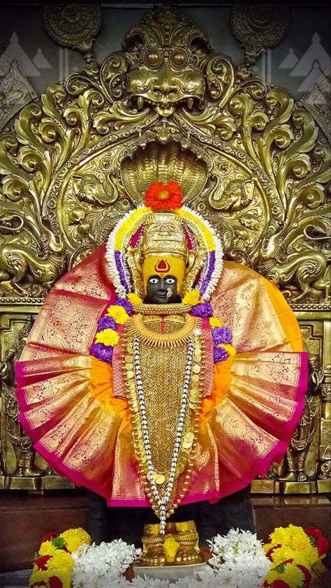 Mahalakshmi Goddesses Kolhapur, Ambabai Kolhapur, Mahalaxmi Hd Wallpaper, Kolhapur Mahalakshmi, Maharaj Wallpapers, Tirupati Balaji, Brass Wall Hanging, Swami Samarth, Shivaji Maharaj