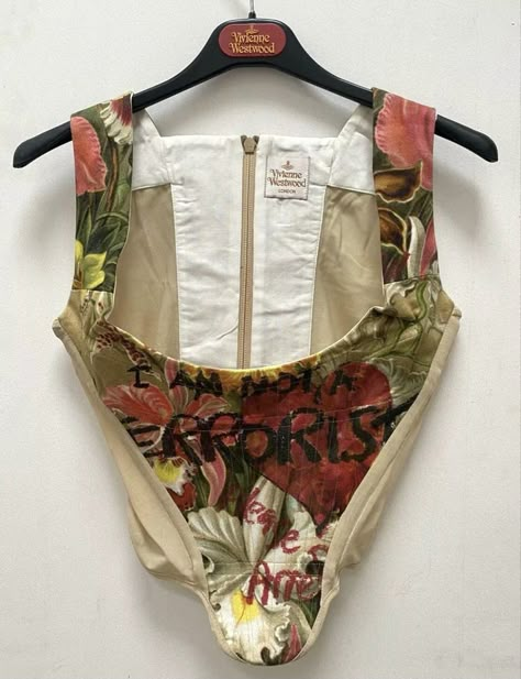 Vivienne Westwood Corset, Westwood Corset, Vivien Westwood, Vivienne Westwood Tops, Textiles Gcse, Vivian Westwood, Jazz Style, Celebrity Skin, Gold Labels