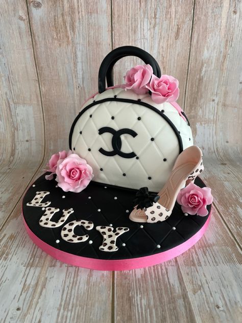 19th Birthday Cakes, Bling Wedding Cakes, Handbag Cakes, Vintage Birthday Cakes, Purse Cake, Dragon Cake, Shoe Cake, Cupcake Cake Designs, Buy Cake