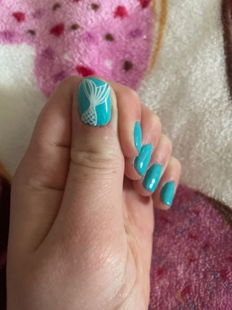 Mermaid Tail Nails Design, Mermaid Pedicure Toes, Mermaid Toenails, Mermaid Tail Nails, Mermaid Tail Nail Art, Sea Turtle Pedicure Designs, Starfish Toes Nail Art, Teal Starfish Nails, Aquarium Nails