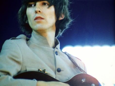 The Beatles Live, Beatles George Harrison, Shea Stadium, Beatles George, Bug Boy, Beatles Photos, Beatles Pictures, Ringo Starr, Yesterday And Today