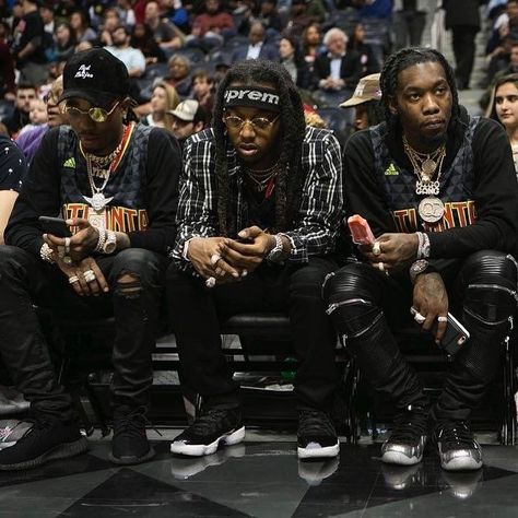 Migos Outfit, Migos Fashion, Offset Rapper, Quavo Takeoff, Migos Wallpaper, Quavo Huncho, Migos Quavo, Uk Drill, Rapper Outfits