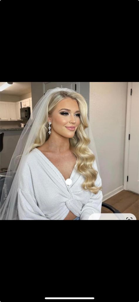 Soft Bridal Waves With Veil, Hollywood Curls Wedding Hair With Veil, Wedding Hollywood Waves With Veil, Glam Waves With Veil, Waves With Veil, Hollywood Waves With Veil, Bridal Waves, Old Hollywood Waves, Hollywood Curls