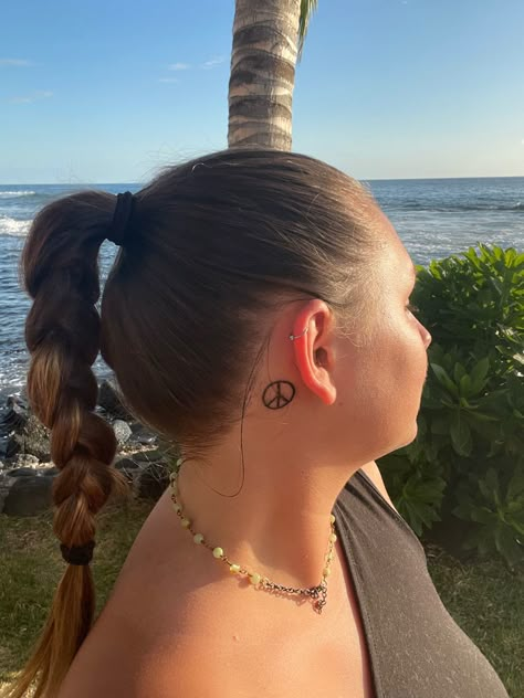 #peace #tattoo #tattooideas Peace Sign Tattoo Behind Ear, Small Peace Sign Tattoo, Peace Tattoos For Women, New Girl Tattoo, Teach Peace Tattoo, Hippie Tats, Peace Symbol Tattoo, Tranquility Tattoo, Peace Sign Tattoo