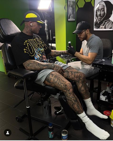 Feet Tattoos For Men, Leg Tats Men, Mens Leg Sleeve Tattoo, Adult Aesthetic, Man With Tattoos, Street Ware, Tattoo 2024, Warrior Tattoos, Full Body Tattoo