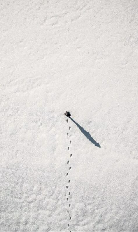 Drone Photography Ideas, Minimal Landscape, Landscape Snow, Flying Drones, Drone Shots, Aerial Photography Drone, Drones Concept, Minimal Photography, Drone Design