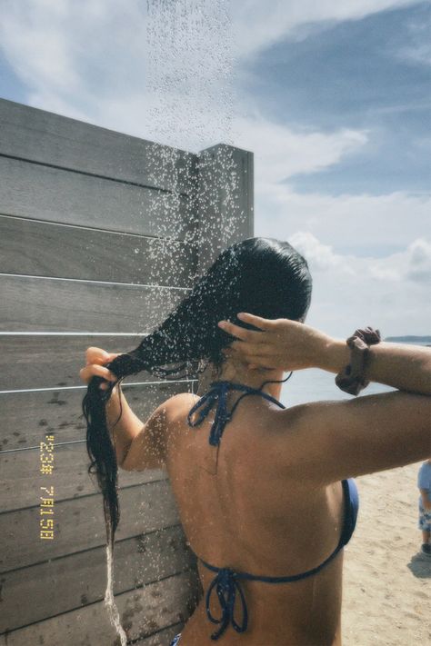 Shower aesthetic beach pool vibes #aesthetic #beach #inspo Beach Party Astethic, Birthday Beach Aesthetic, Pool Vibes Aesthetic, Beach Birthday Aesthetic Photos, Aussie Beach Aesthetic, Pregnant On The Beach Aesthetic, Shower Aesthetic, Pool Vibes, Beach Inspo