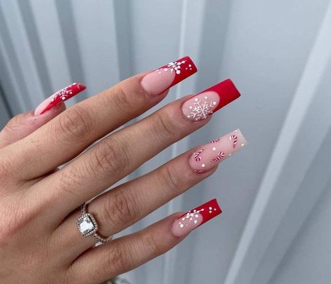 Colourful Christmas Nails, Winter Acrylic Nails Ideas, Christmas Nails Long Square, Medium Christmas Nails, December Acrylic Nails, Christmas Nails French Tip Holidays, Christmas Acrylic Nails Holiday, Christmas Nails Baddie, Christmas Nails Ballerina