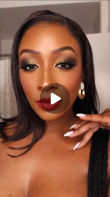 Kristen Green on Instagram: "If you have dark skin these makeup tips & tricks are a game changer 👌🏾🔥 

Makeup used in video👇🏾 

@bobbibrown Color corrector shade very deep peach 
@hudabeauty Faux Filter Concealer Shade Crumble 
@rarebeauty Blush shades Happy & Lucky 
 @makeupforever HD Setting Powder shade Tan 
@lauramercier Translucent Honey Setting Powder 
@r.e.m.beauty Hypernova Satin Matte Blush Shade strawberry nubela 

#makeup #makeuptips #makeuptipsandtricks #blackgirlmakeup" Blush For Dark Skin, Blush Shades, R E M Beauty, Concealer Shades, Beauty Corner, Chocolate Girls, Matte Blush, Color Corrector, M Beauty