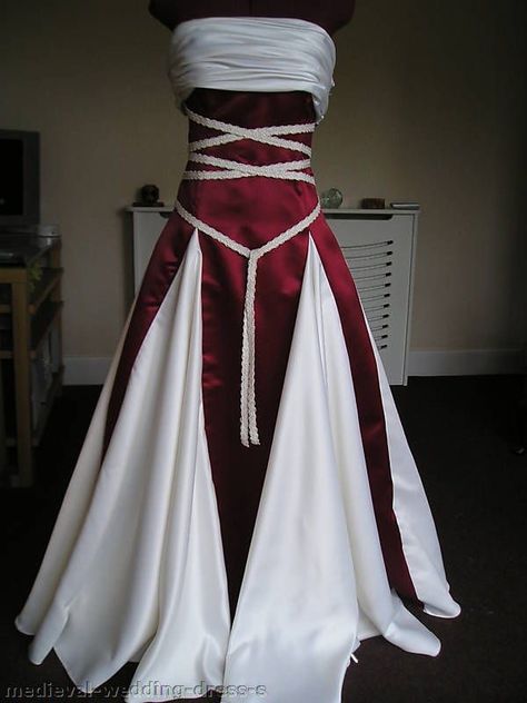 Handfasting Dress, Wedding Handfasting, White Ivory Wedding, Gaun Abad Pertengahan, Pagan Wedding, Viking Wedding, Medieval Dress, Ivory Wedding Dress, Ivory Wedding