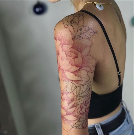 Asian Cherry Blossom Tattoo, Girly Japanese Tattoo, Delicate Japanese Tattoo, Poppy Shoulder Tattoo, Chinoiserie Tattoo, Red And Black Flower Tattoo, Red Peony Tattoo, Red Sleeve Tattoo, Detailed Tattoos